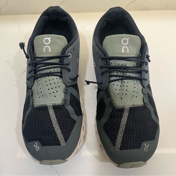 On Cloud Light Weight Athletic Shoes - Picture 5 of 10